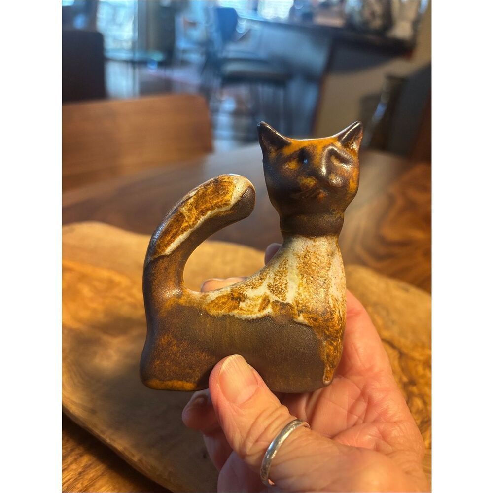 MCM Small Ceramic Cat Figurine - Brown and Cream - Picture 7 of 7